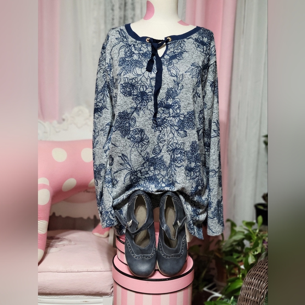 Bundle St. Johns Bay Top With Mary Janes Shoes Bundle